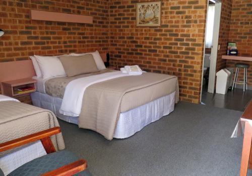 The Lydoun Motel Chiltern Exterior photo